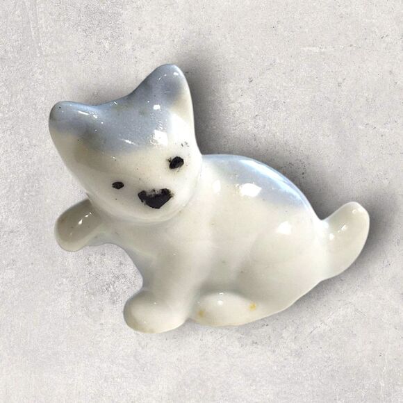 Vintage Japan Miniature Bulldog & Cat Figurines Pair Porcelain MCM Cute Animals - Picture 6 of 13